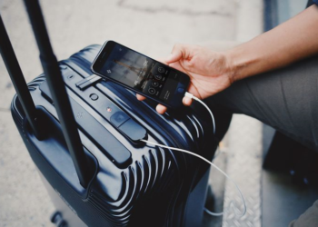 Smart Luggage Is Becoming Your Travel Companion — Not Just a Suitcase