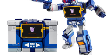 Robosen Soundwave Review: A Childhood Dream Brought to Life—If You Can Justify $1,400